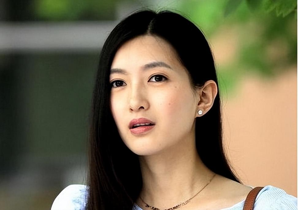 王传君说的没错江疏影就是一个平庸的美女难怪胡歌不要她