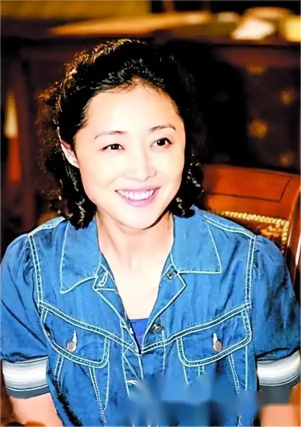 回顾演员刘蓓三婚再嫁一婚丈夫,被张若昀记恨多年,如今怎么样?