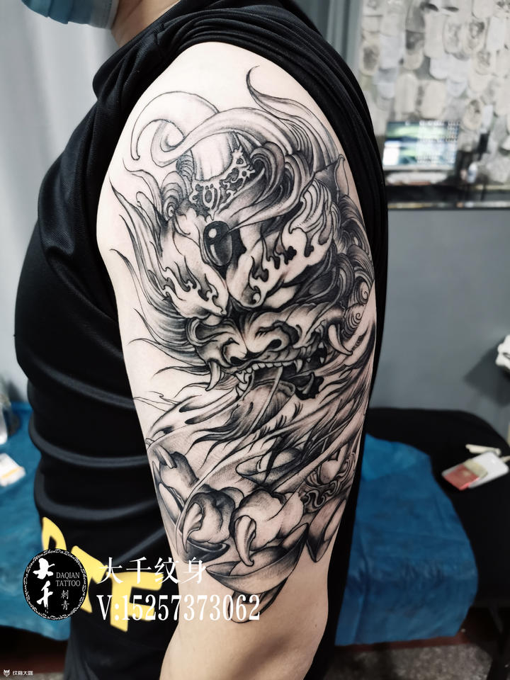 半臂貔貅_纹身图案手稿图片_许转运的纹身作品集