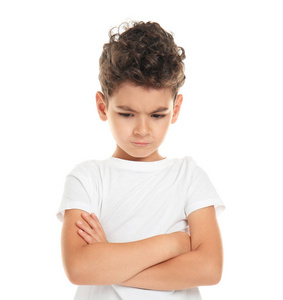 生气的穴居人男孩图片