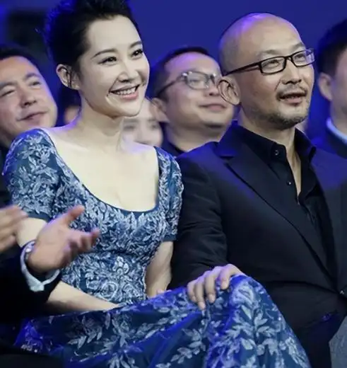 "京圈公主"的许晴,咋还依旧未婚呢?冯小刚的话说对了