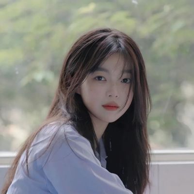 简单气质清冷很有气质的女生头像2022清冷女生头像温柔很有质感