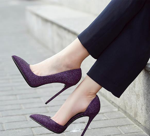 女神节穿一双细跟高跟鞋,变身气场女王