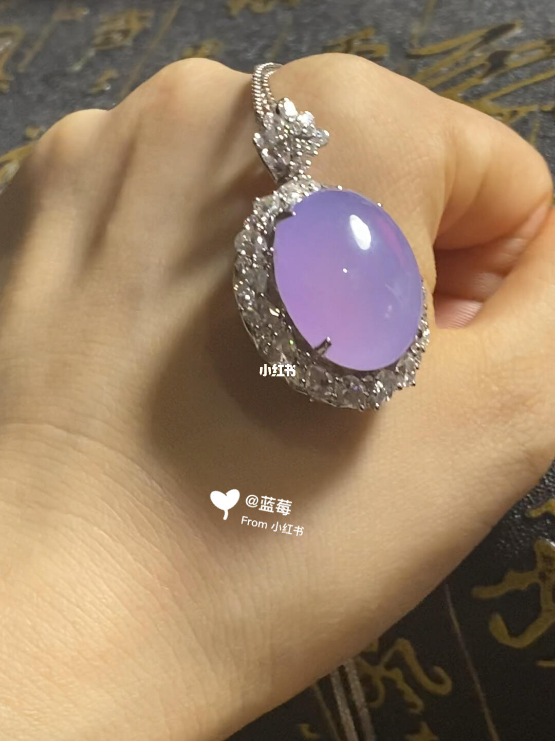 紫罗兰吊坠换个镶嵌款式后绝美