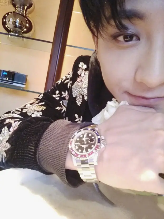 黄子韬与名表的不解"表"缘