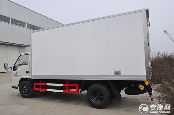 3米多货箱的厢式货车哪个牌子的好?