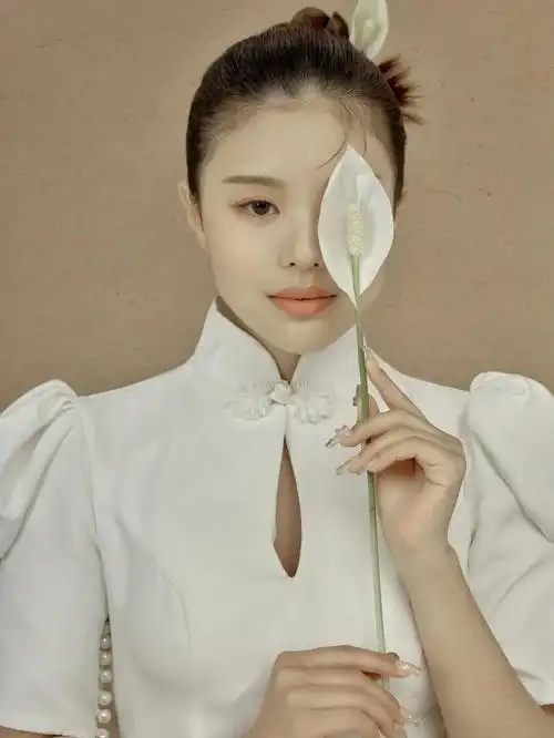 一抹温婉如花间仙境般工笔画