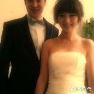 【图】李晓峰老公曝光 一家三口获网友祝福