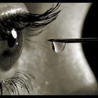 一只眼睛落泪唯美图片 伤感唯美眼睛落泪图片_微信头像图片大全