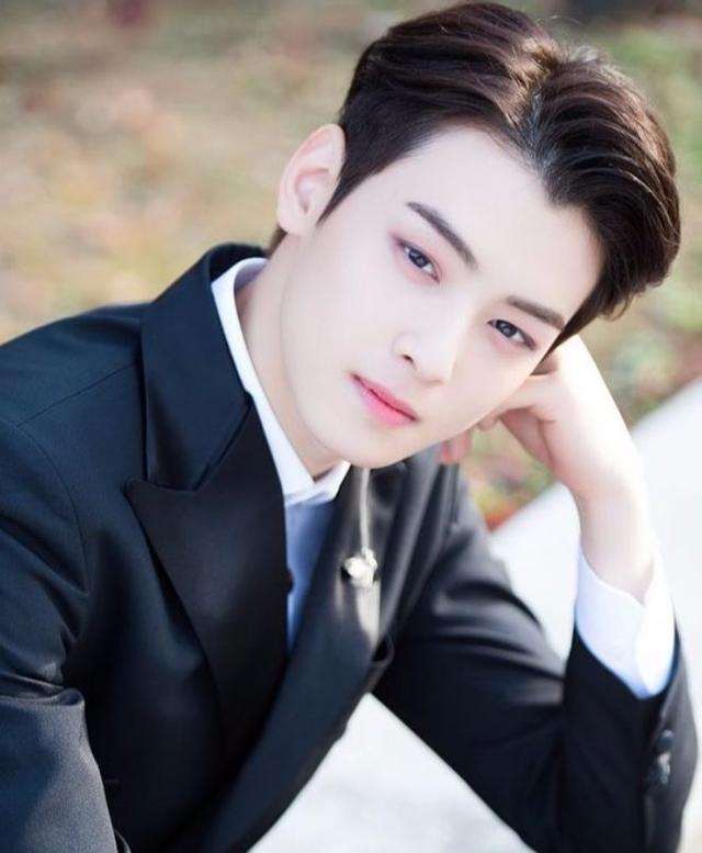 分头,骚柔男人的夏季身份证_发型