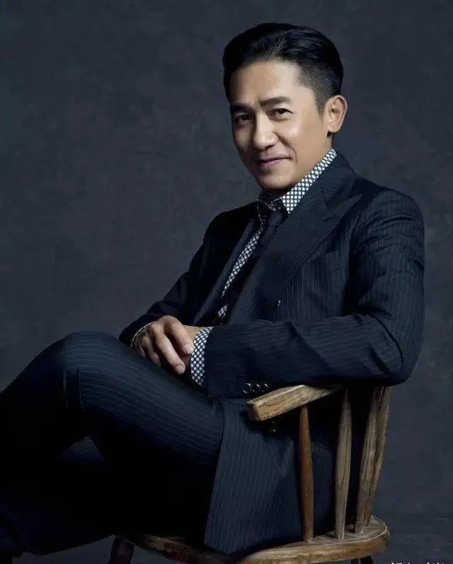 金城武梁朝伟同穿西装拍大片,结局很意外_时尚_男人_显得