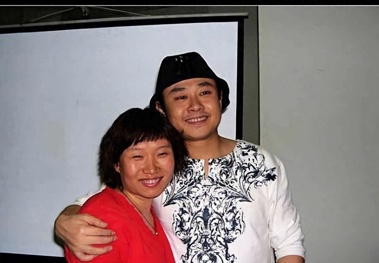 生下女儿40天和富商私奔,刀郎爆红后,她又主动找上门_小雨_故事_生活