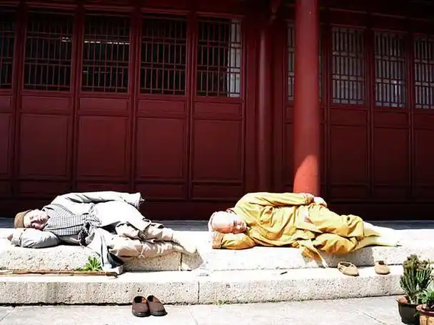 白光长老(来源:腾讯佛学)图文:宗慧十五我对a法师说:"我看了中国佛学