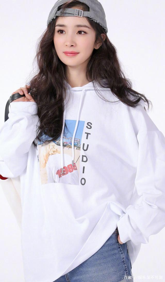 杨幂写真照片,肤白貌美,气质优雅,每一张都是华丽大片!