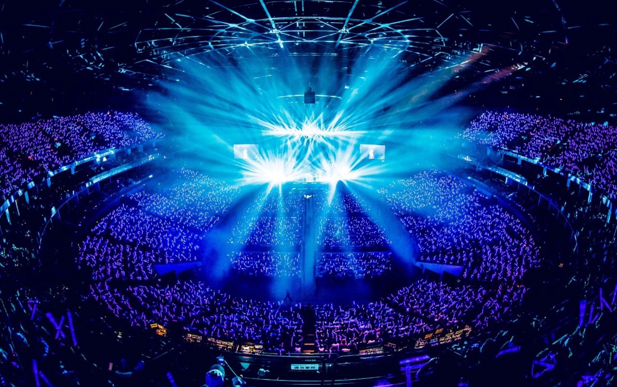 许嵩上海演唱会清明雨上4k全景