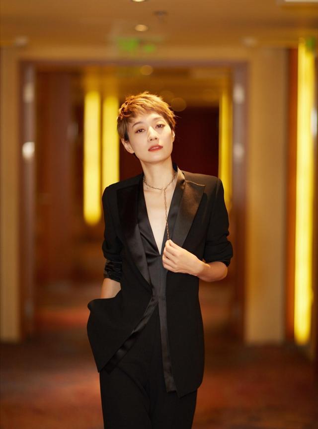 原创有一种气质叫女明星短发精致干练尽显时尚魅力大女人风十足