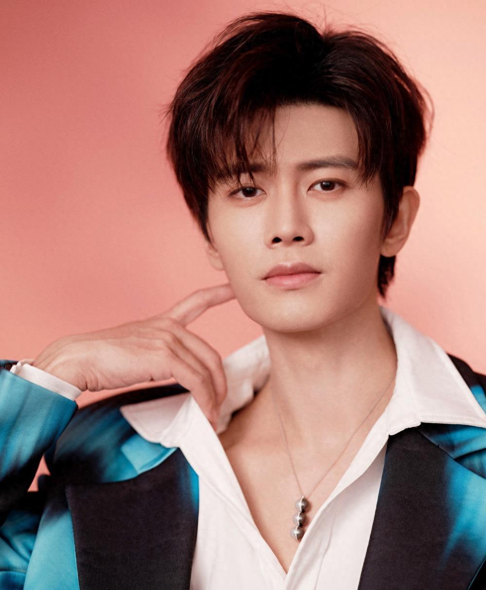 任嘉伦方发声明:"嫖娼""出轨""卖淫""离婚""二胎"均不实_先生_侵权