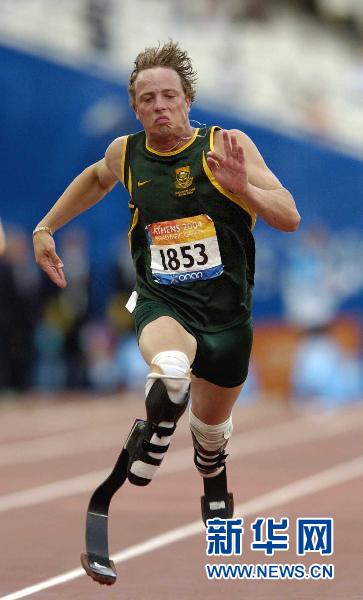 被控谋杀女友 公众视野中的"刀锋战士"