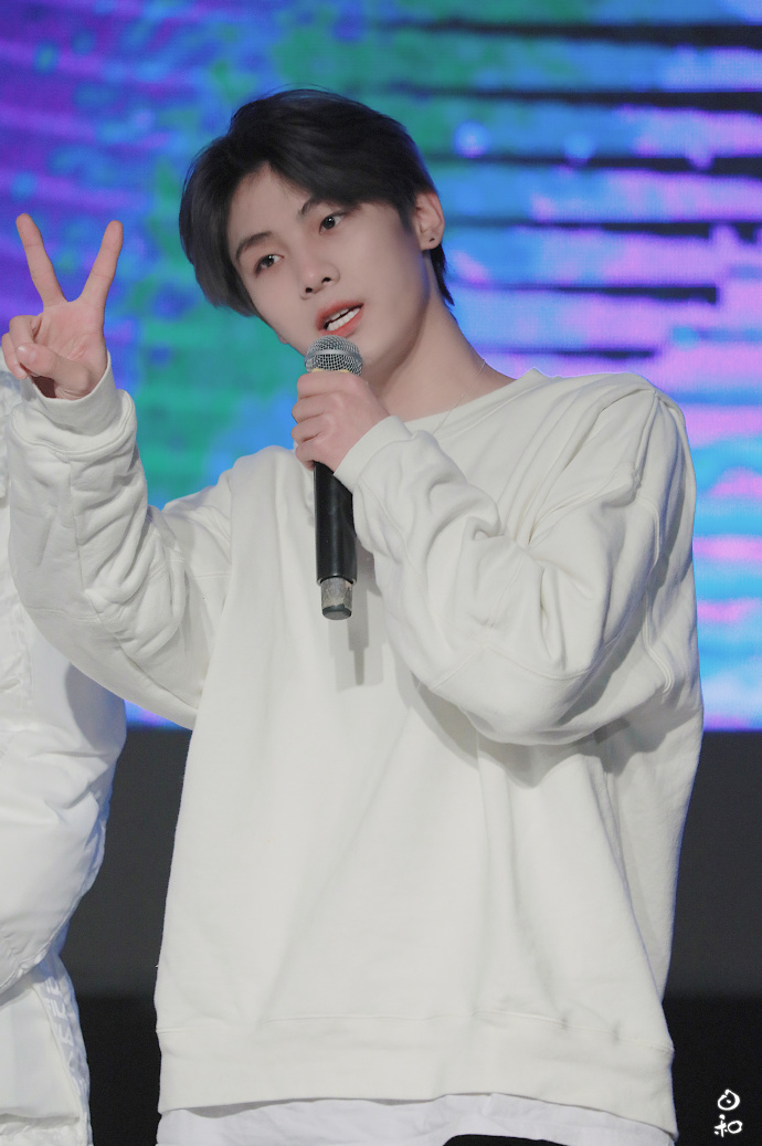 郭震 sky忙内舞担