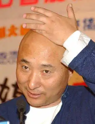 陈佩斯档期满 无缘哈文2013年春晚