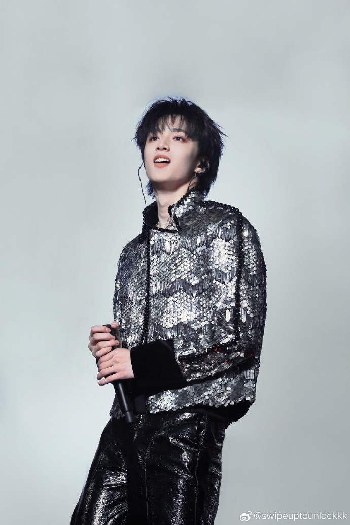 刘耀文叁重楼暨出道四周年演唱会##刘耀文 天才主舞