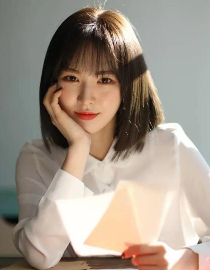 长脸女生适合的发型10款长脸适合的短发