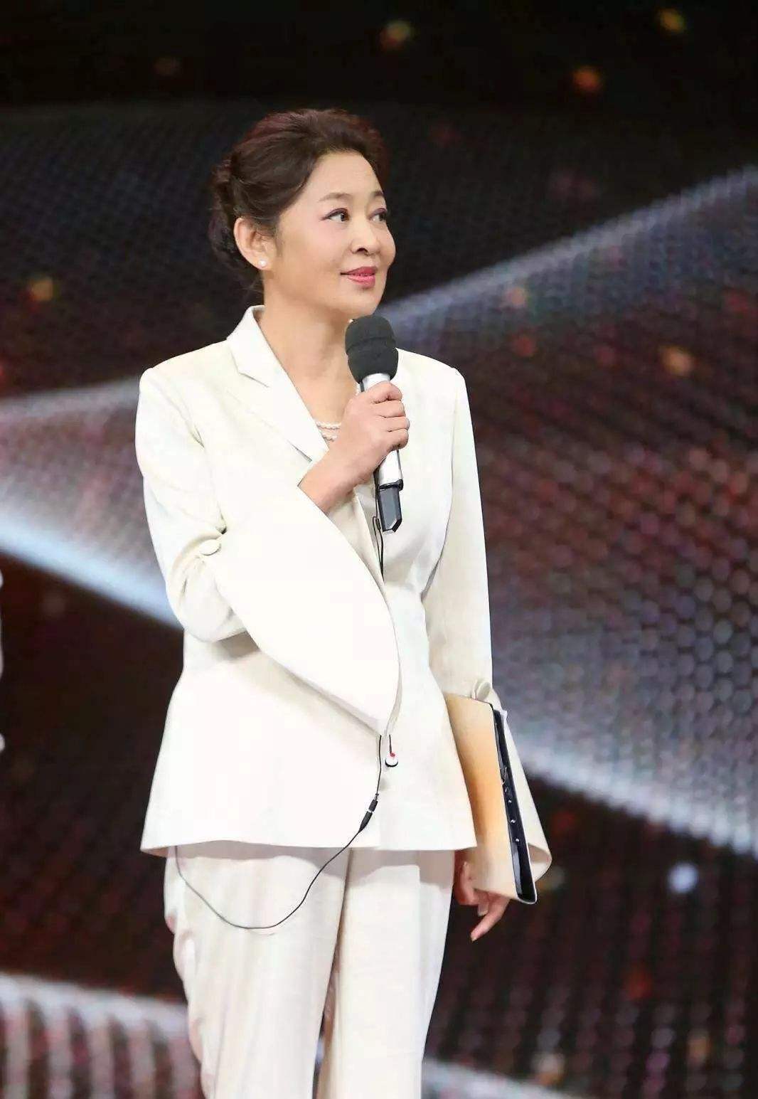 倪萍老公是谁「倪萍老公是谁?倪萍之前多段情史揭秘」