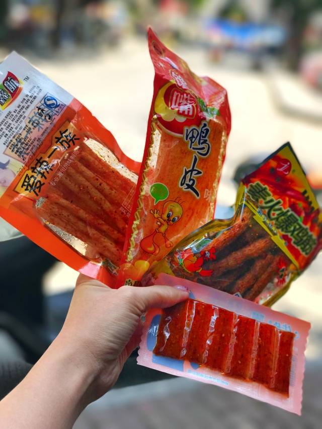 探秘南平小卖部:我竟在这里,找回了你们的童年