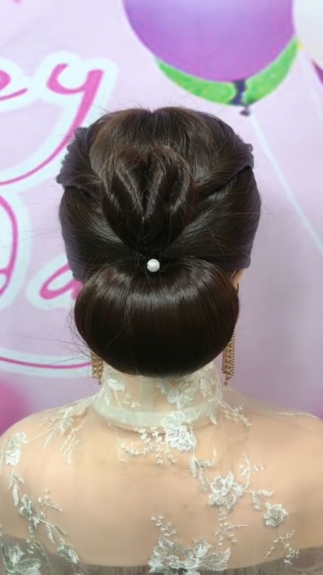 简单淡雅的盘发造型,适合30岁后的美女妈妈,进来学一下吧