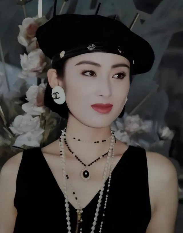 56岁张敏曾被大佬独宠9年,如今破产隐退风光不再