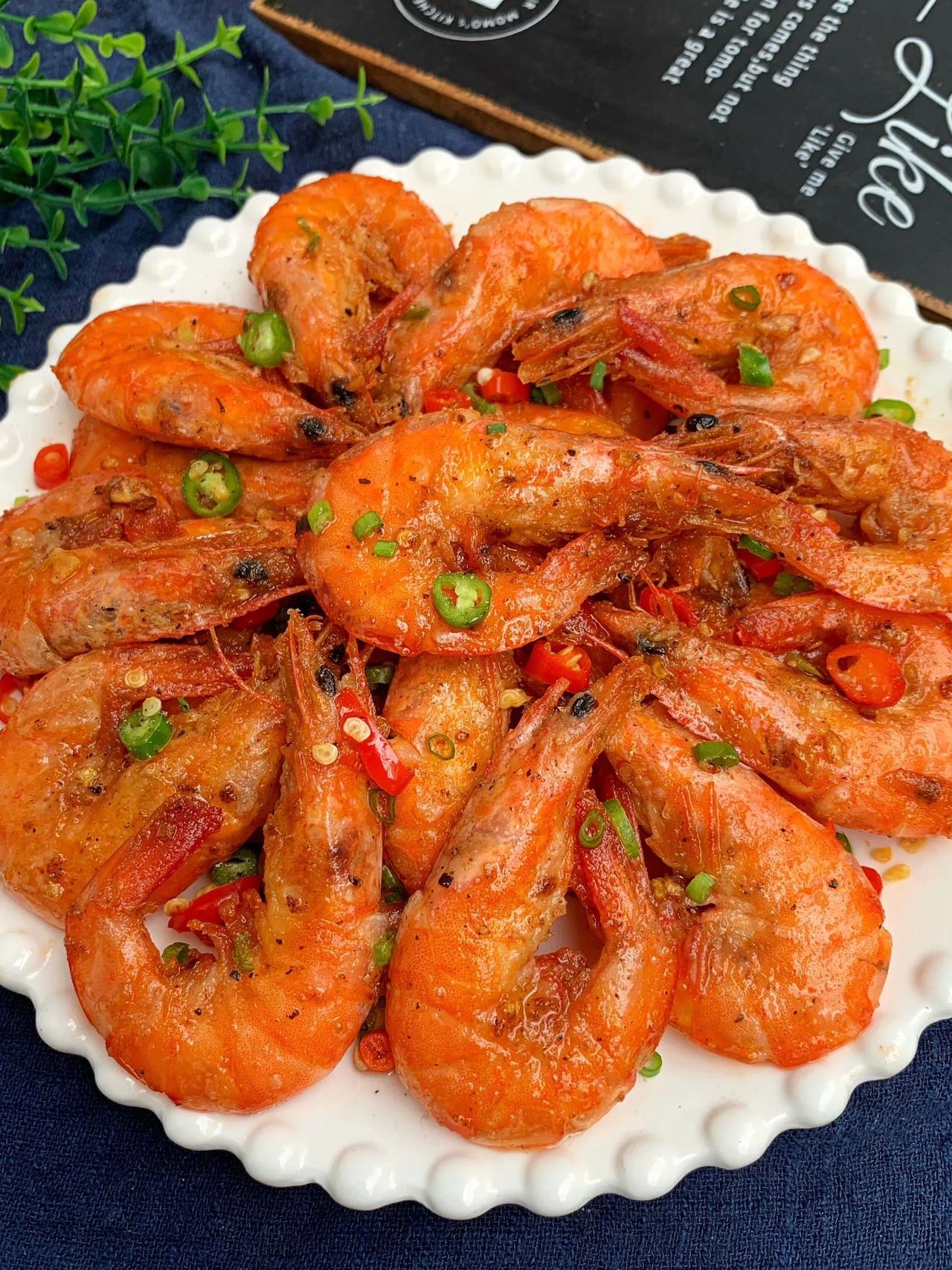 这个椒盐虾|香酥到连壳都不放过~太好吃啦!