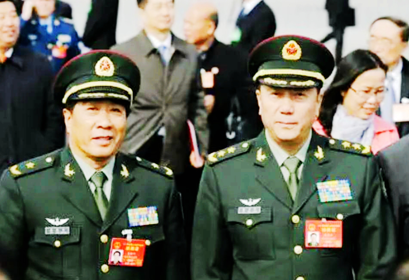 他叫秦卫江,他是秦基伟的儿子!