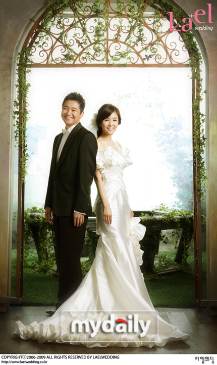 张英兰与男友韩昌定于9月完婚(图)