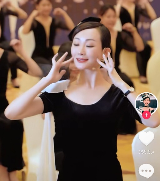 图片|来源于网络在抖音众多类型视频中,搞笑类,剧情类,美食类等等都是