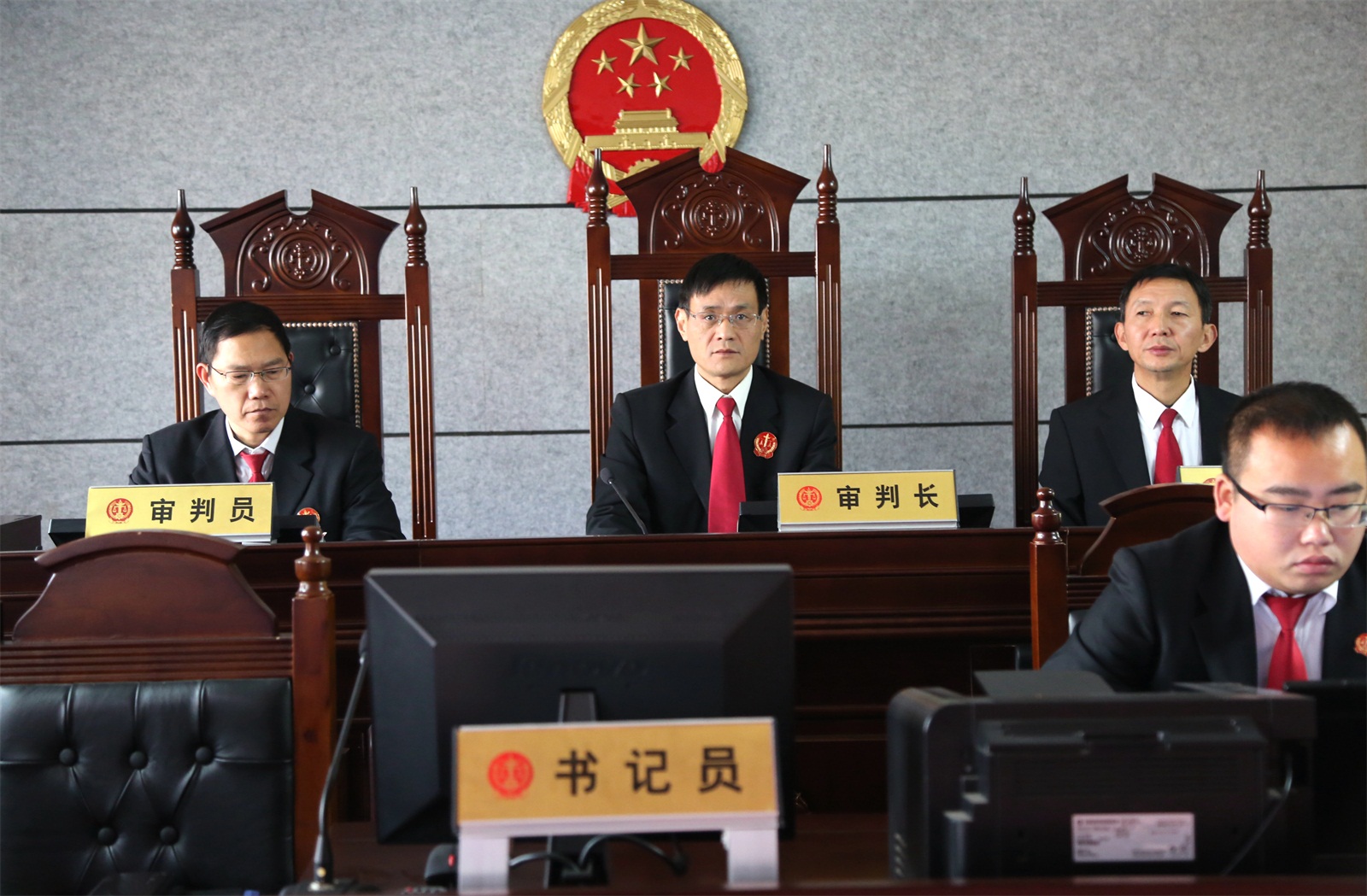 汴梁政法|龙亭法院院长担任审判长 助推"僵尸企业"破产清算