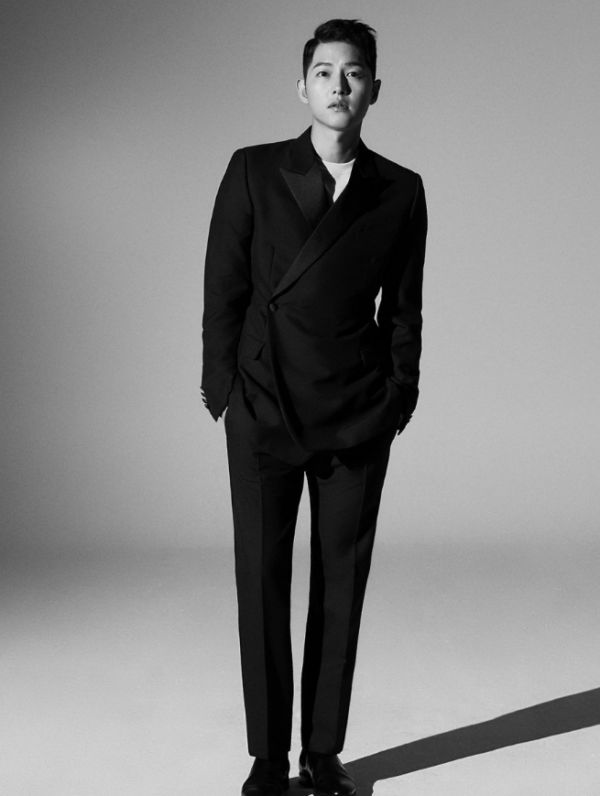 原创宋仲基离婚后首拍写真一脸油腻大变样宋慧乔看完真不后悔