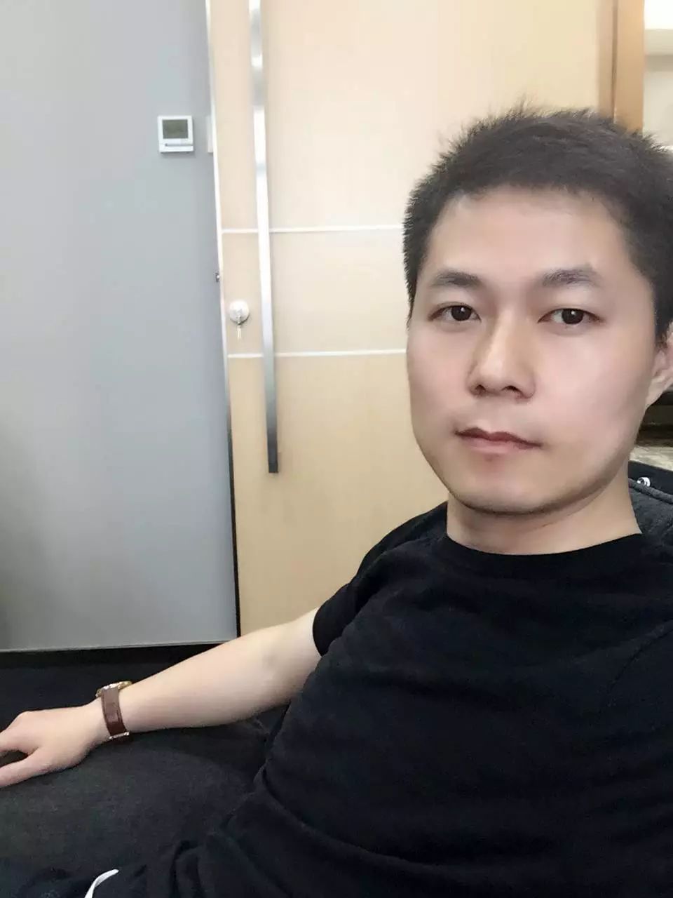 【交友】今日男神-35岁的天蝎座物管:共度一生的你,在哪呢?