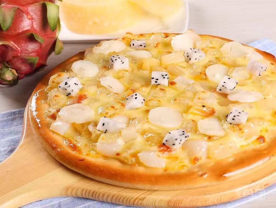 热带缤纷水果披萨图片