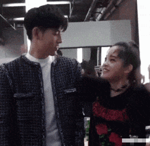 盘点那些在公众场合,没有分寸感的几位明星,你知道都有谁?