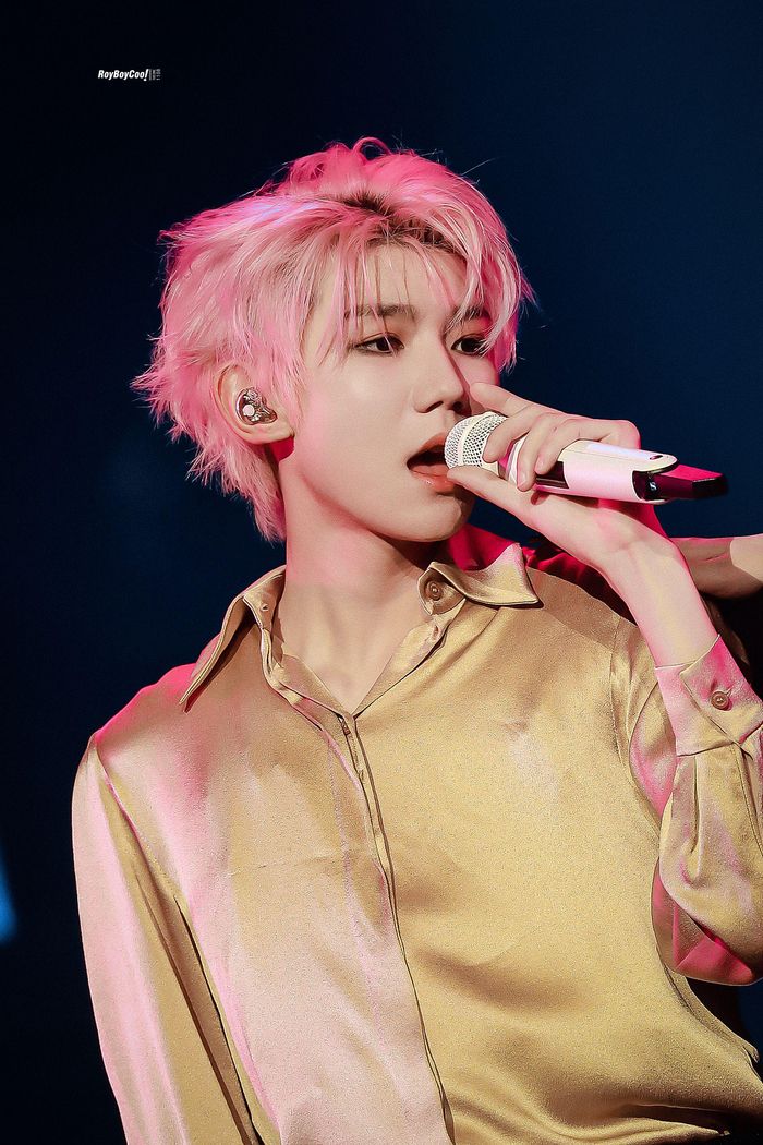 粉色头发真的好夏天