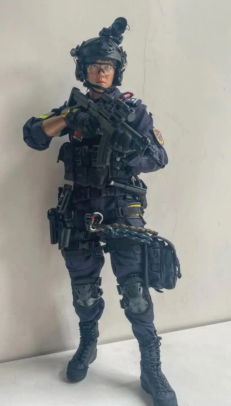 1/6比例兵人模型,特警战术射击训练#兵人模型 #成都特警  - 抖音