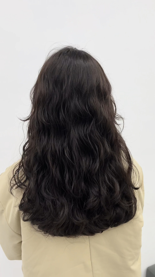 长发满头烫 温柔大卷