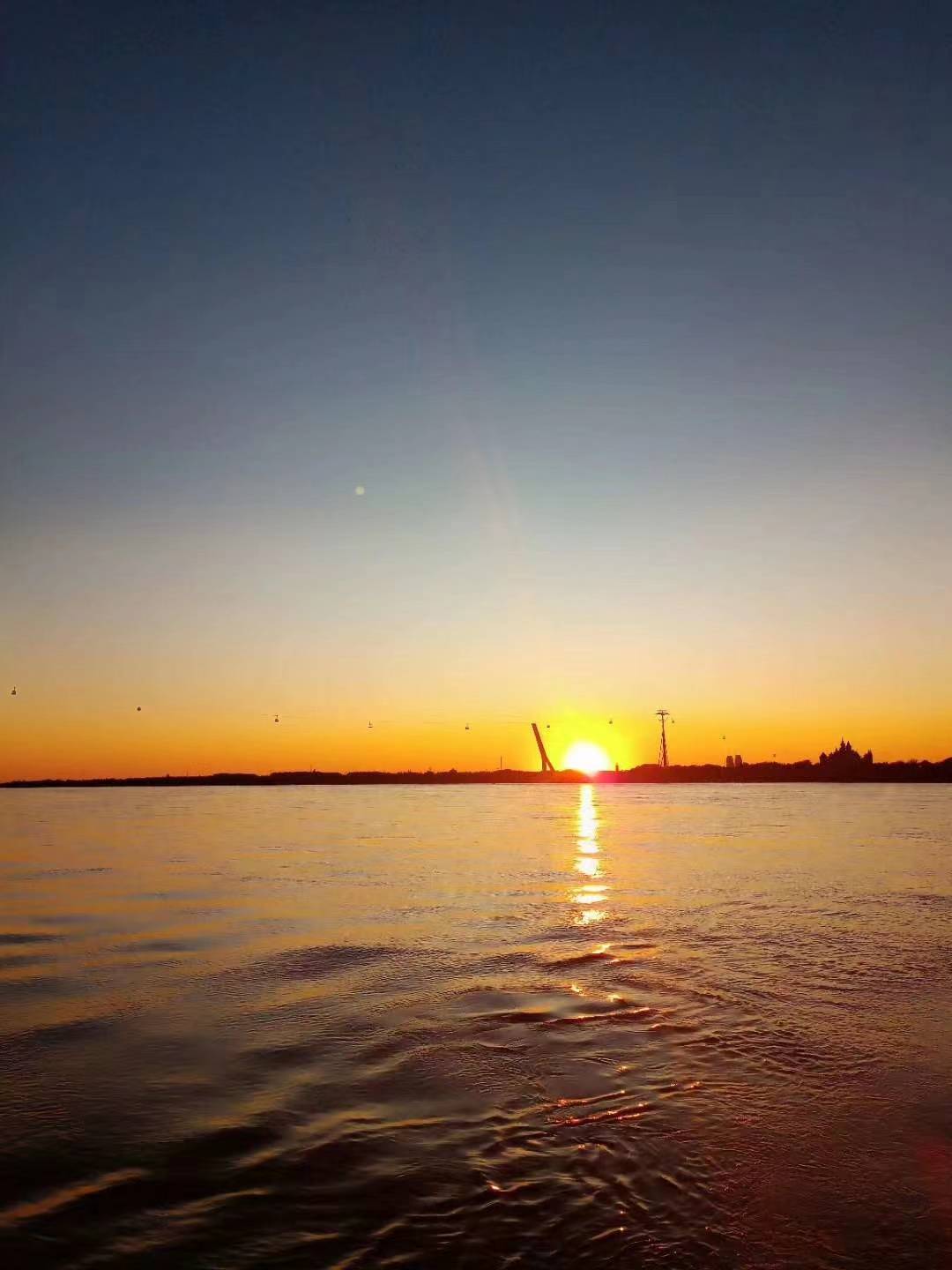10月上半月暴涨的财运,财门大开,进账百万的走运生肖!_属鸡_事业_方面