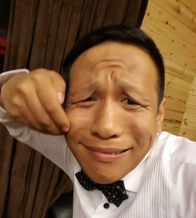 宋小宝:成名后抛弃霍晓红,转身娶粉丝王雪,如今生活怎样了?