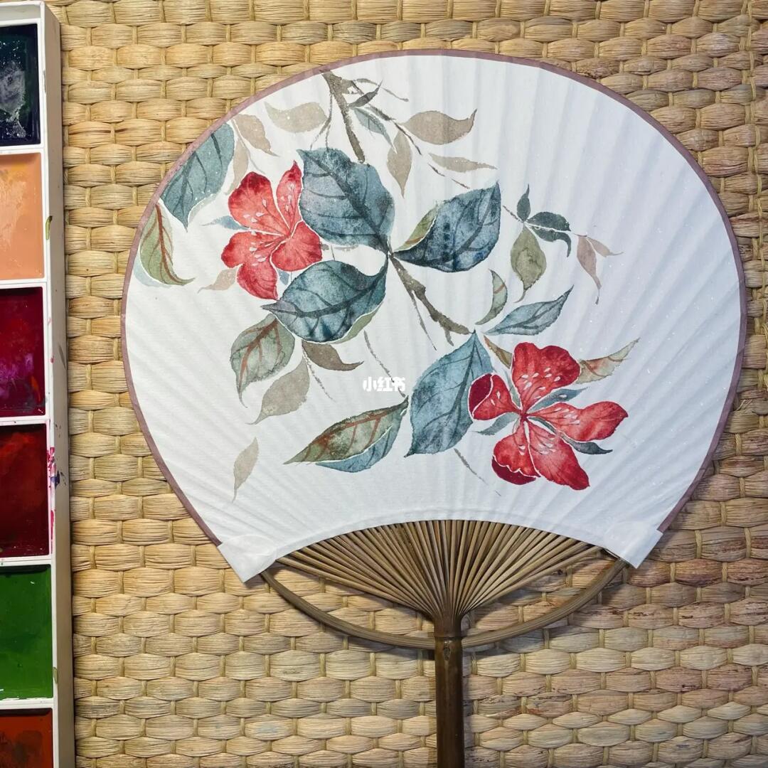 魔界妖花_水彩画_团扇_古风_手绘_扇子_螺蛳粉_水彩_兴趣爱好_绘画