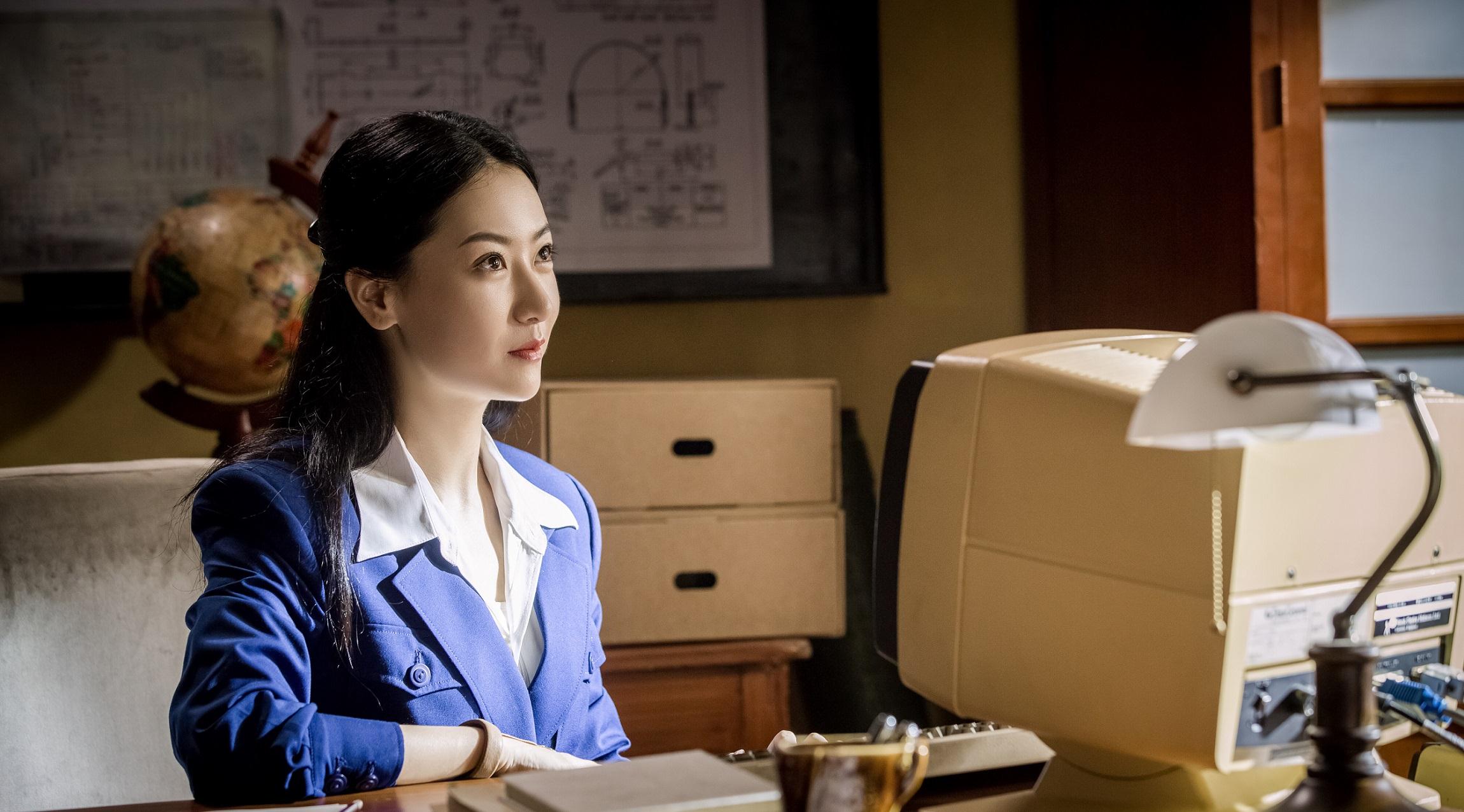 白冰电视剧《奔腾年代》正在热播 廖一梅热情献跳恰恰slay全场-酷客