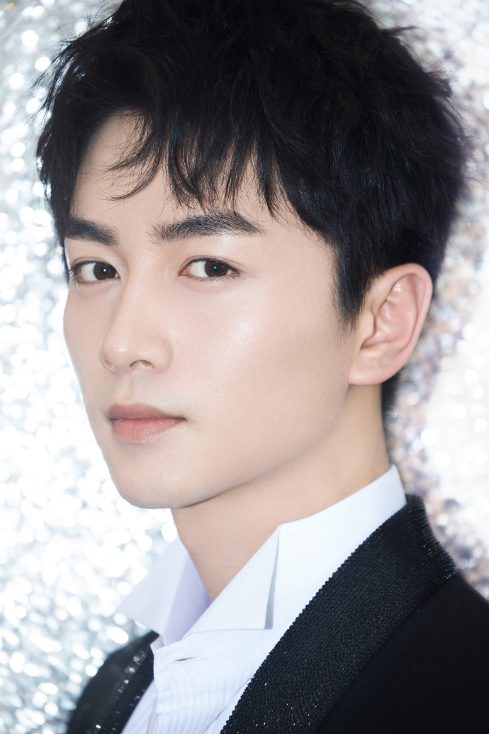 《一场遇见爱情的旅行》卧底警察金小天——演员陈晓