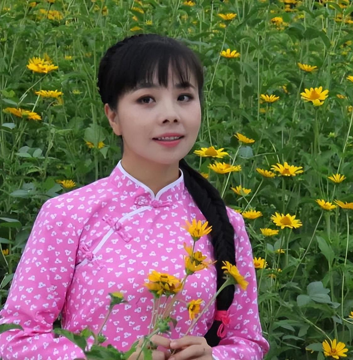 王二妮个人资料及简介图片大全 - 图强作文网