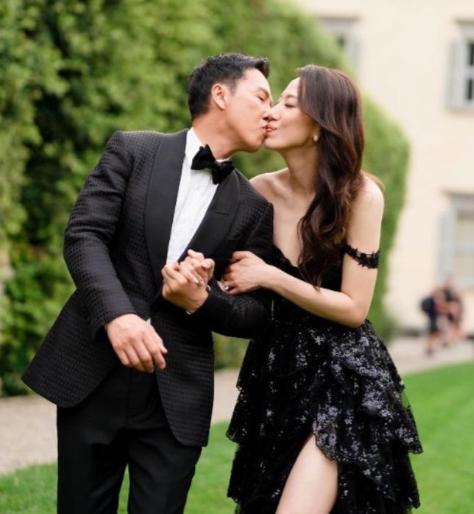 甄子丹汪诗诗结婚20周年在意大利补办婚礼,一家四口同框超温馨