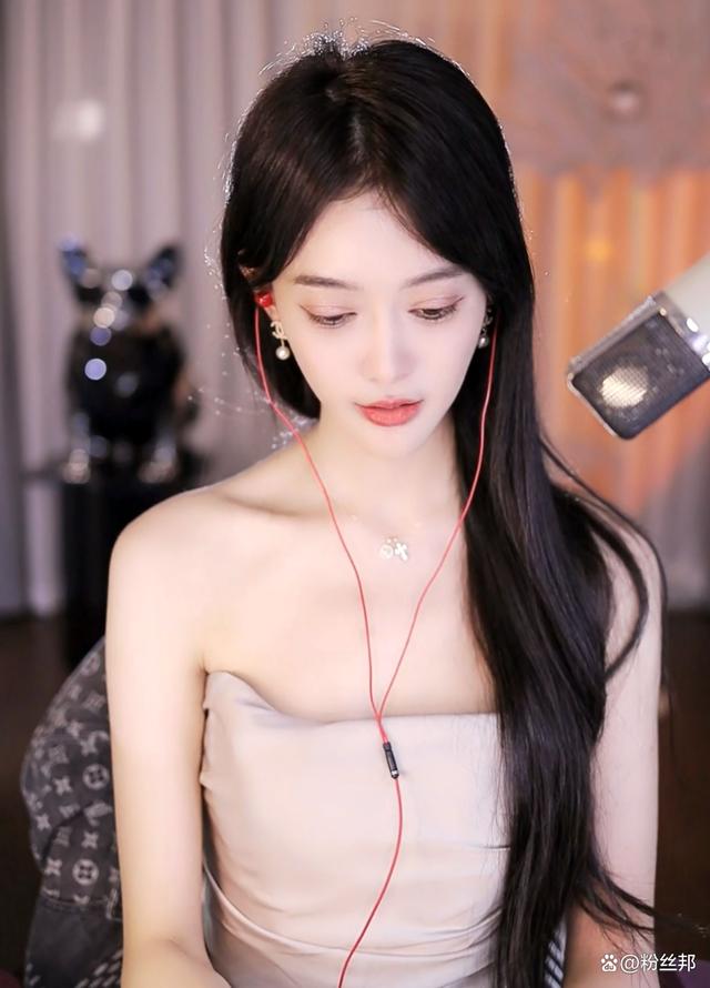 得罪主播又得罪大哥,芮甜甜哭诉不想做"惹事佬",粉丝暖心安慰